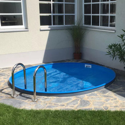 A pool surround made of polygonal natural stone slabs, quartzite Deep Sea