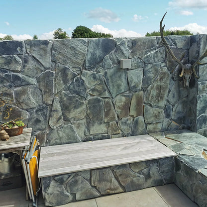 Greywacke polygonal slabs 4-6 cm