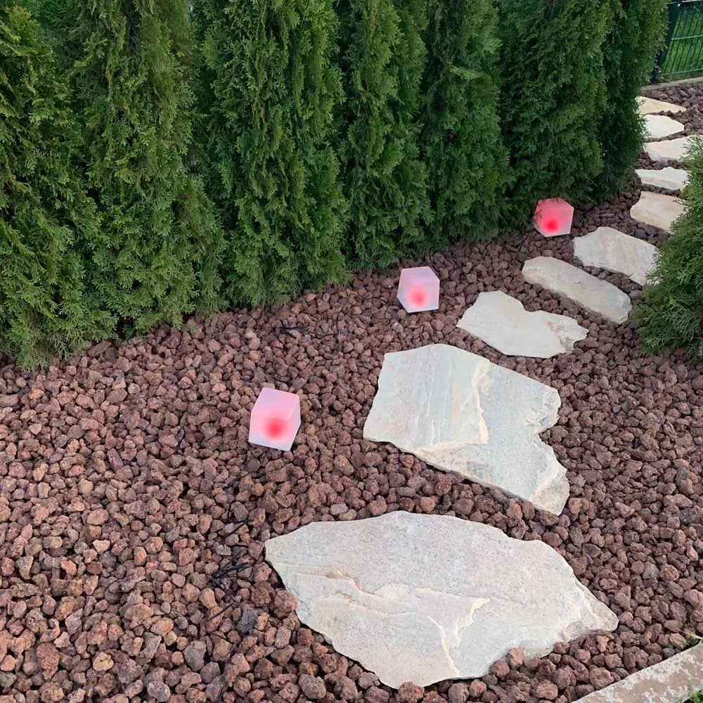 Trittplatten bzw. Gartenweg aus polygonalen Natursteinplatten Quarzit Kallisto